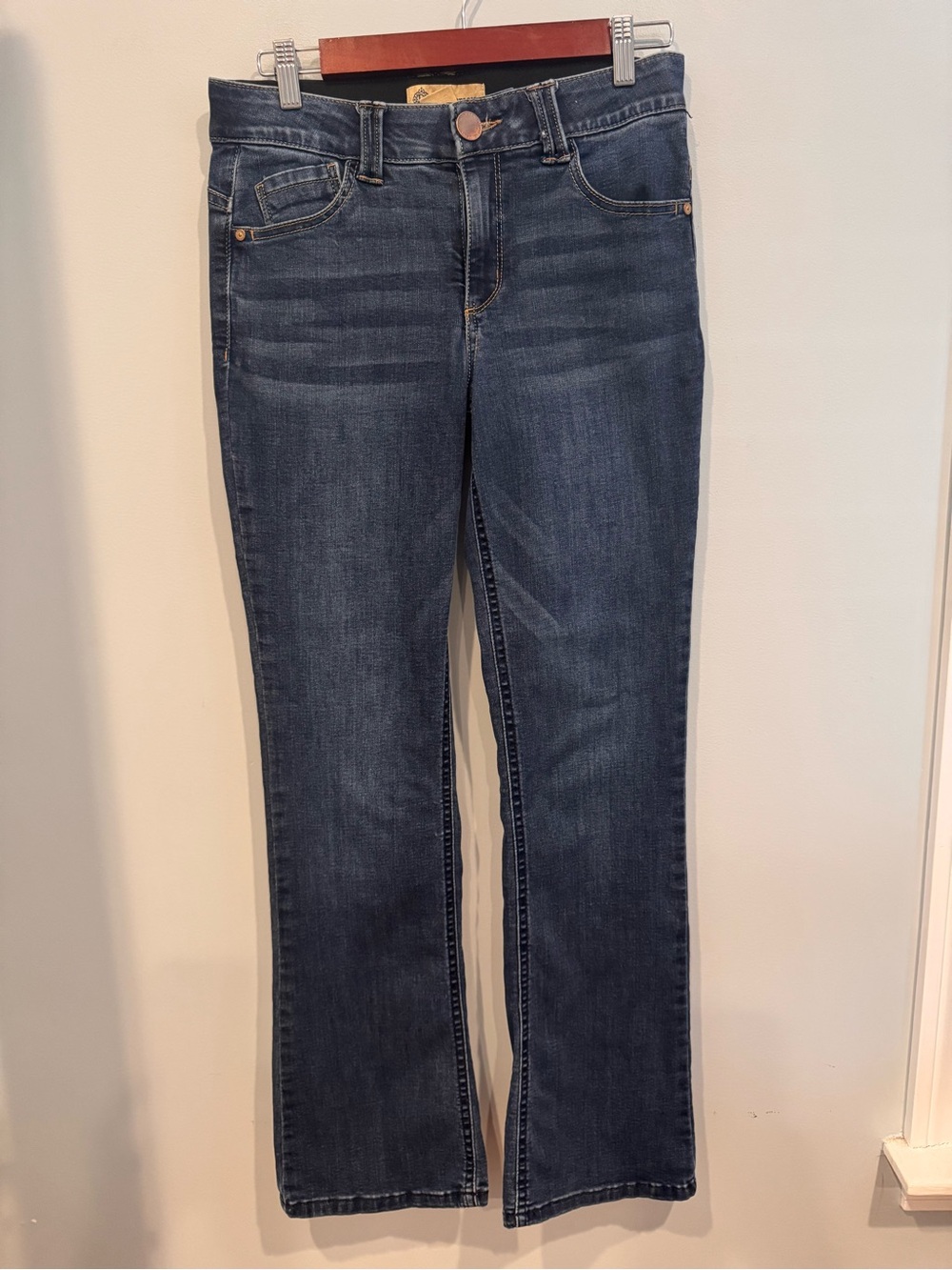 Democracy "Ab"solution Dark Wash Itty Bitty Bootcut Jeans - Size 6
